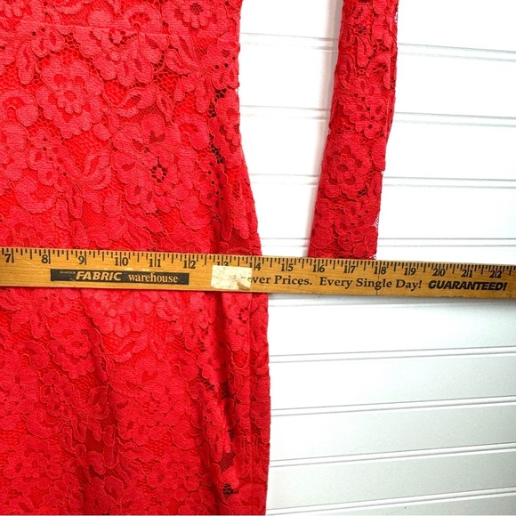 H&M Women’s Red Lace Dress Long sleeve Open Back Knee Length Gold label Sz 4 - Picture 12 of 14